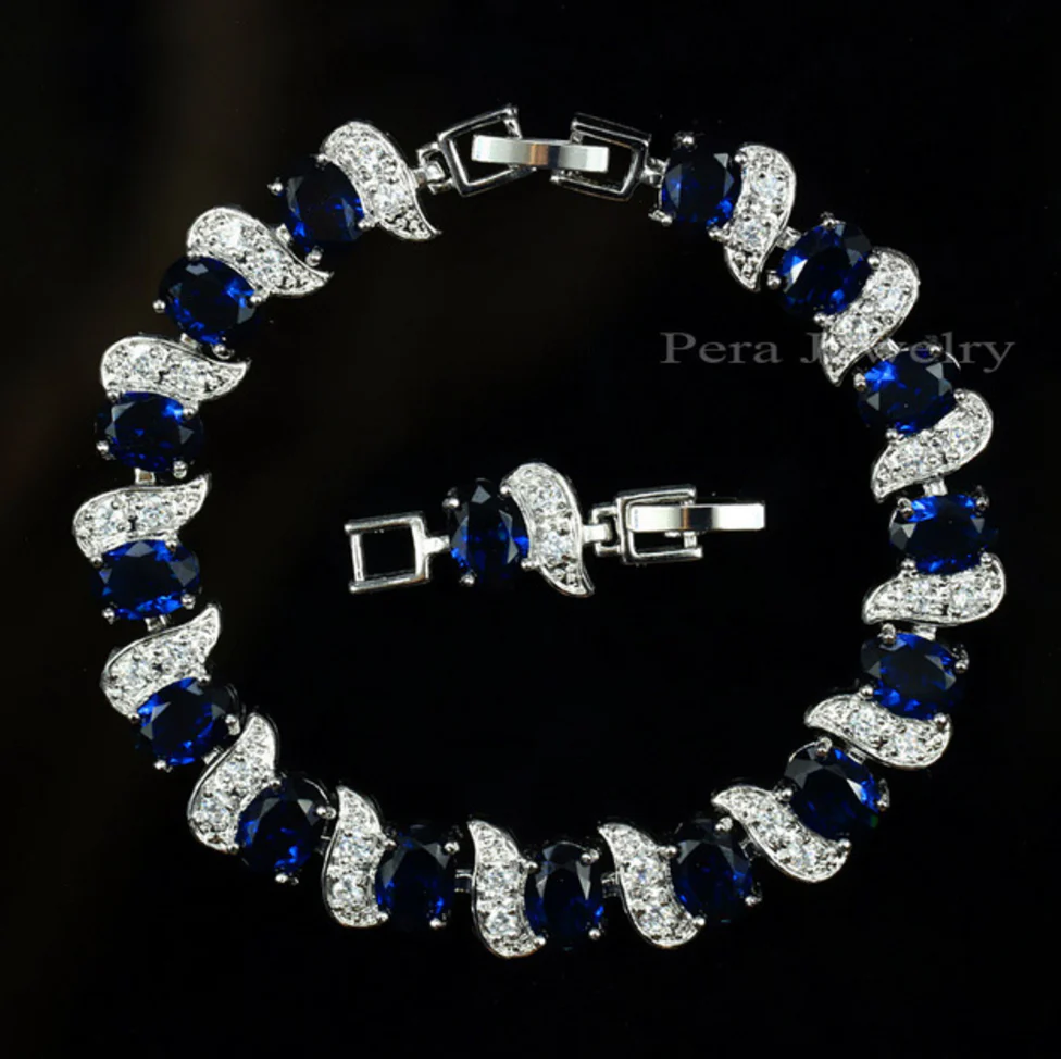 Exquisite Blue Crystal Luxury Bracelet - Image 2
