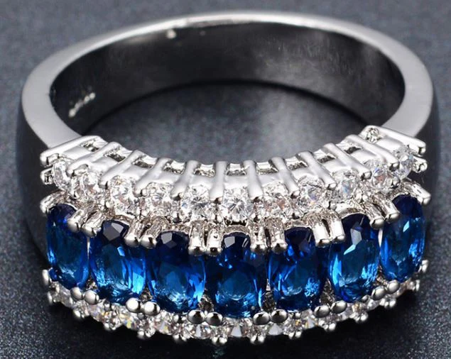 Majestic Blue Sapphire Gemstone Ring - Image 4